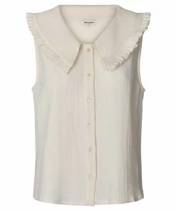 Lollys Laundry Lolly's Laundry Carly Blouse In Creme