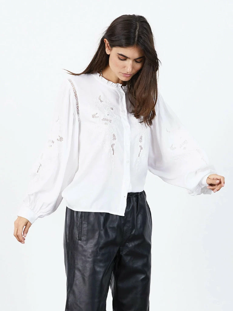 Lollys Laundry Valentina Shirt In White 4 Lollys Laundry Valentina Shirt In White