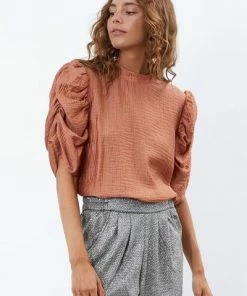 Lollys Laundry Lou Blouse - Rust 7 Lollys Laundry Lou Blouse - Rust