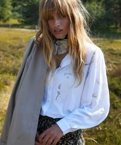 Lollys Laundry VALENTINA EMBROIDERED BALLOON SLEEVE WHITE SHIIRT